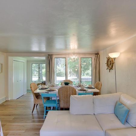 Updated Home With Deck 2 Mi To Sister Bay Beach! Exterior foto