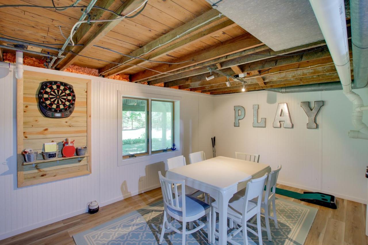 Updated Home With Deck 2 Mi To Sister Bay Beach! Exterior foto