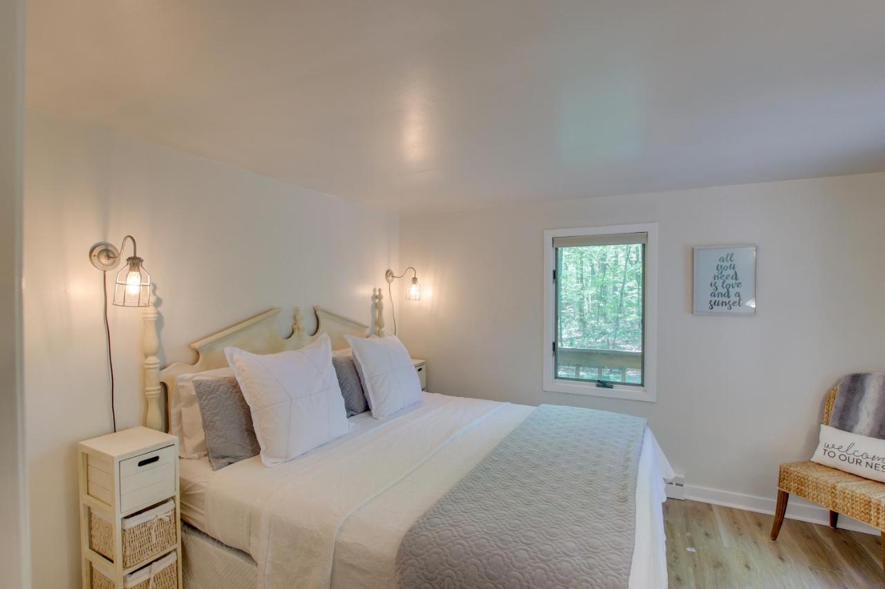 Updated Home With Deck 2 Mi To Sister Bay Beach! Exterior foto